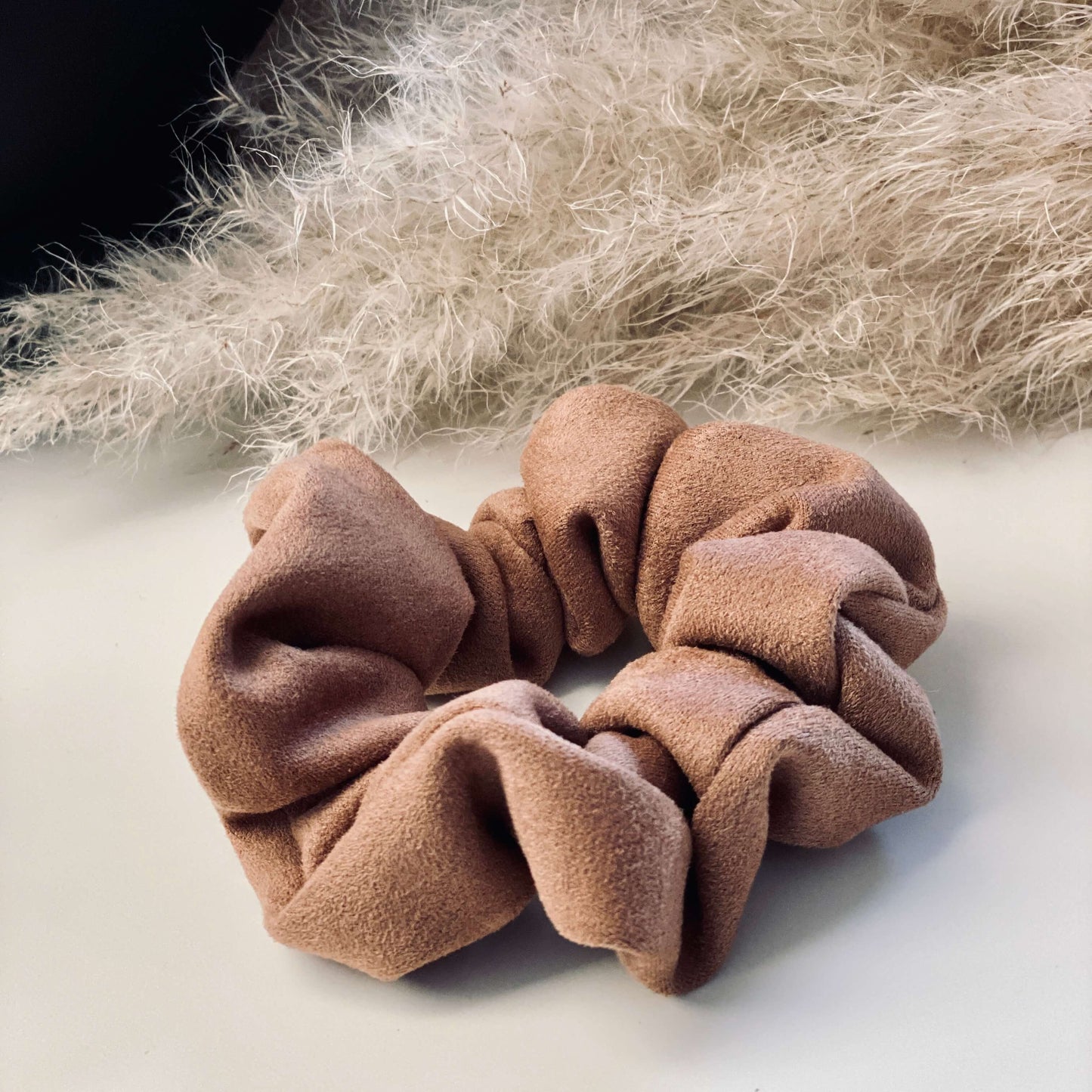 Handmade Scrunchie Verlourleder