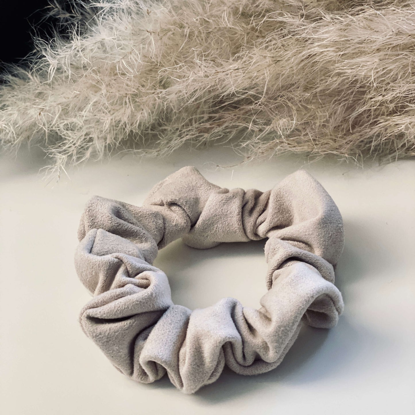 Handmade Scrunchie Verlourleder