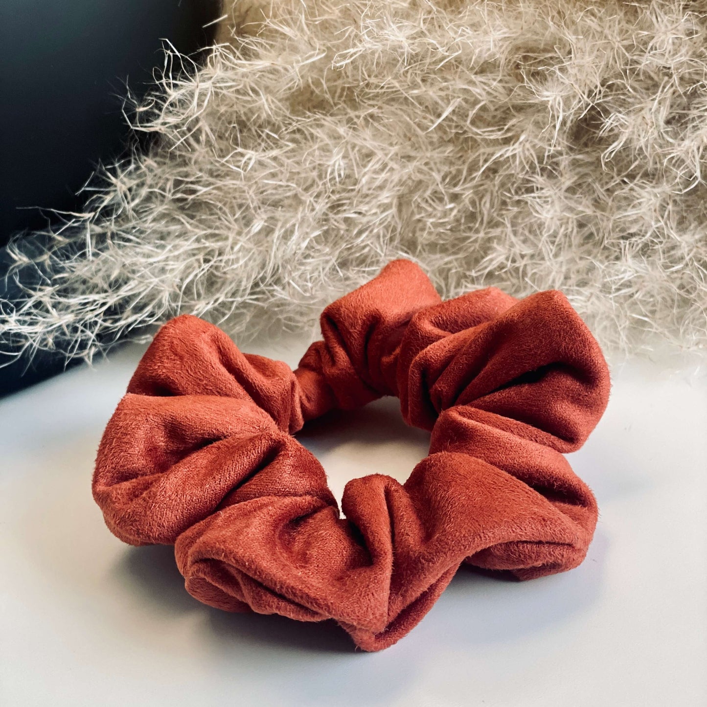 Handmade Scrunchie Verlourleder