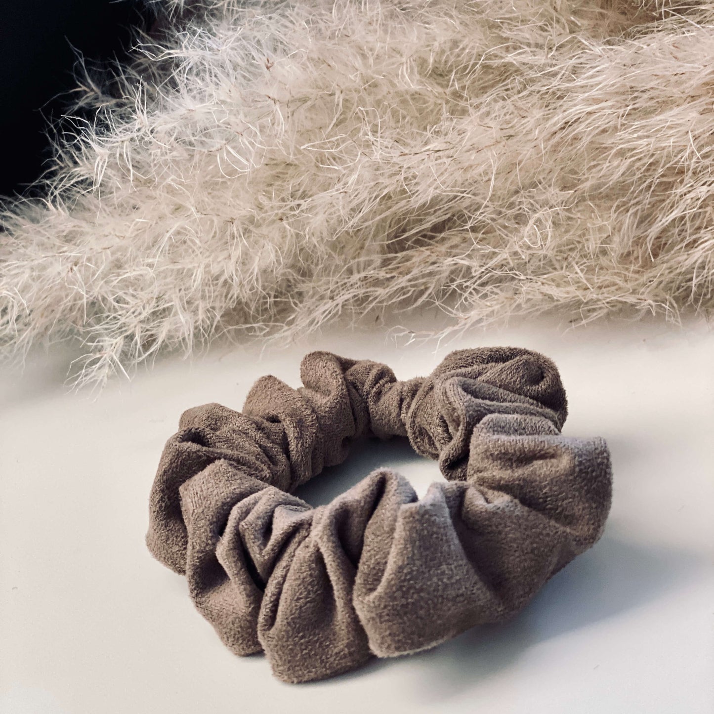 Handmade Scrunchie Verlourleder