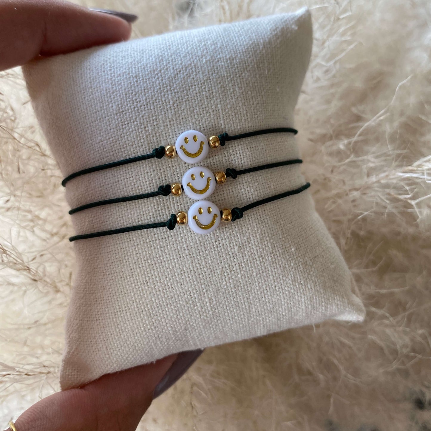 Handmade Smiley Armband Dunkelgrün
