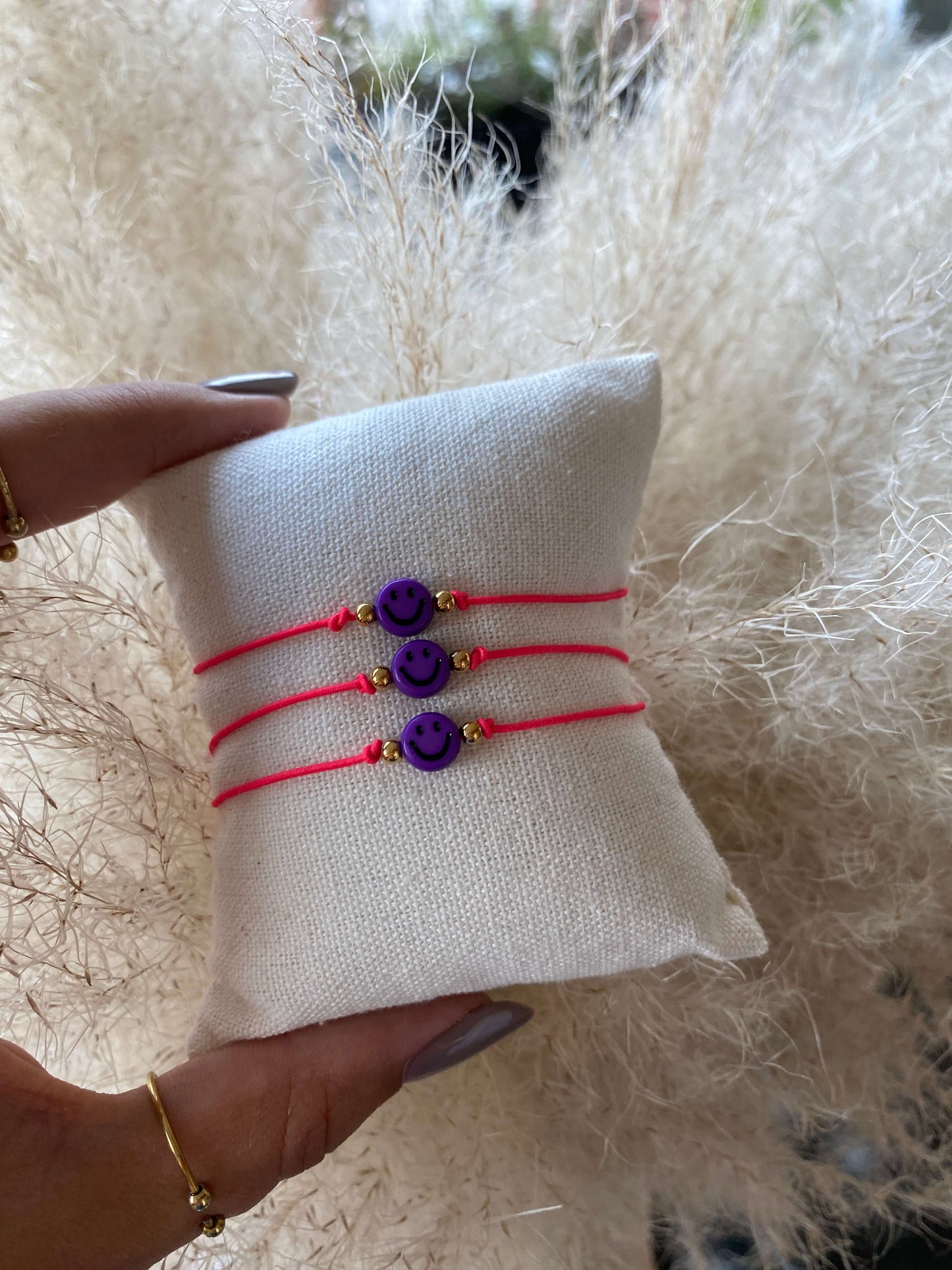 Handmade Smiley Armband Pink