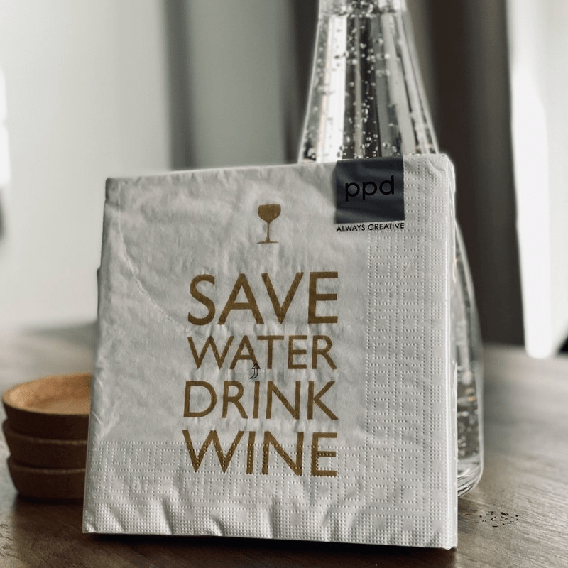 Spruch-Serviette "Save water"