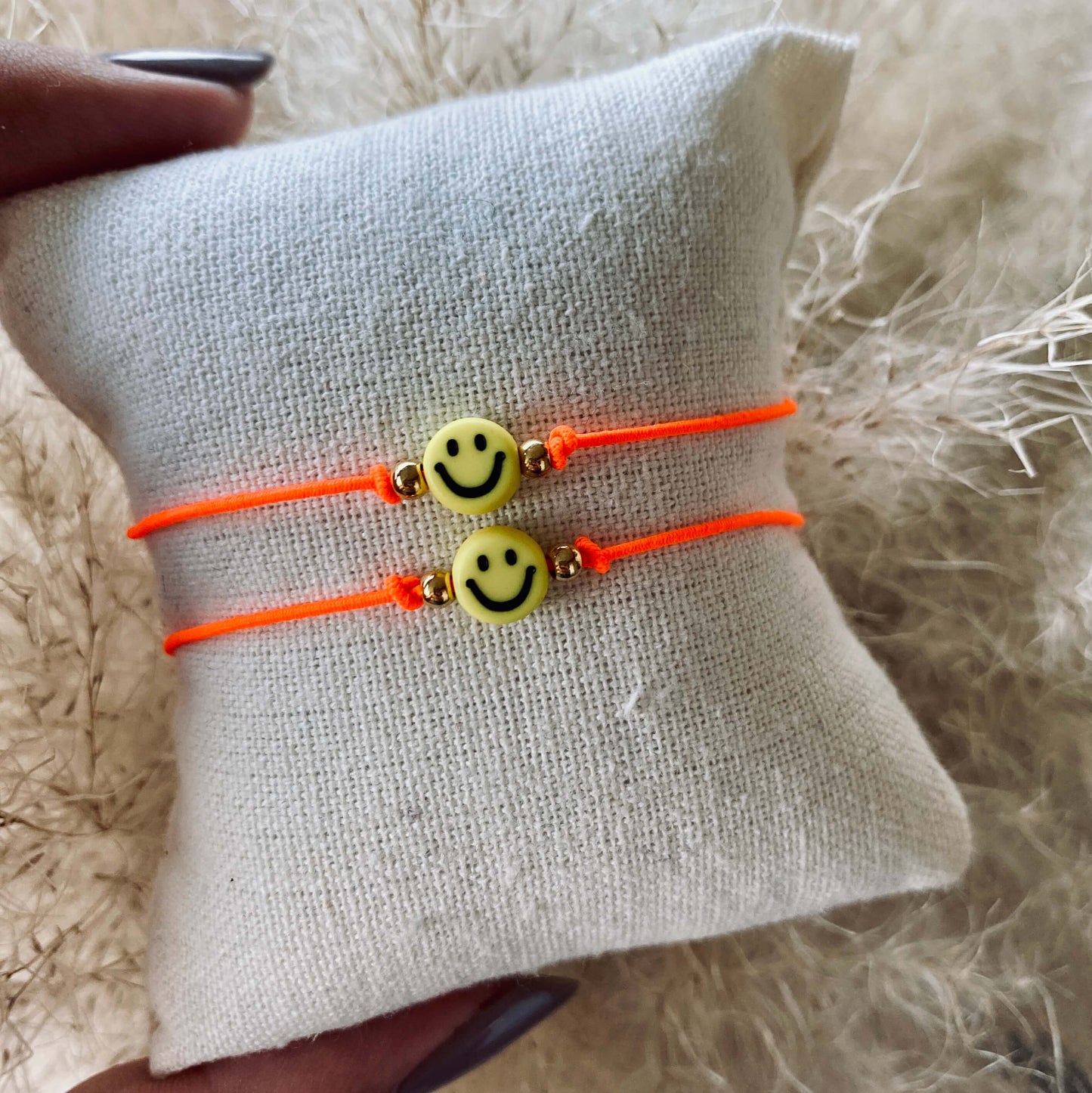 Handmade Smiley Armband Orange